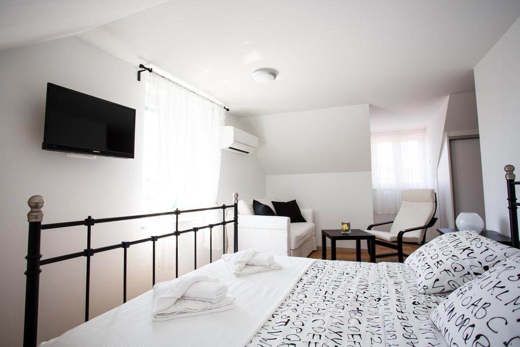 Neva Old Town Apartments Split Chambre photo