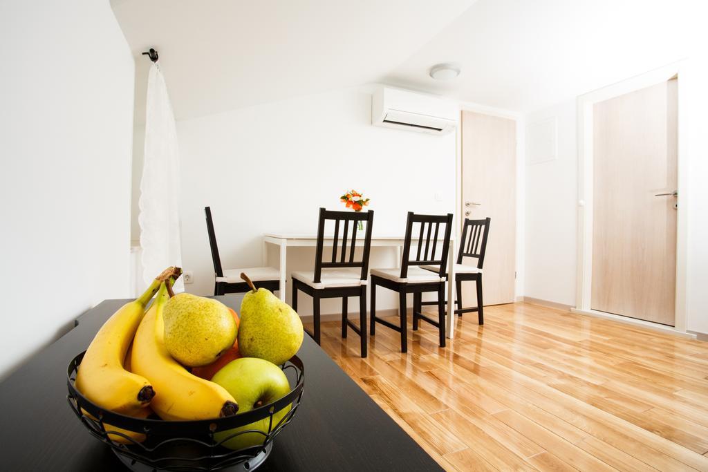 Neva Old Town Apartments Split Chambre photo